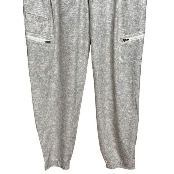 Athleta venture printed workout pants - Picture 6 of 7